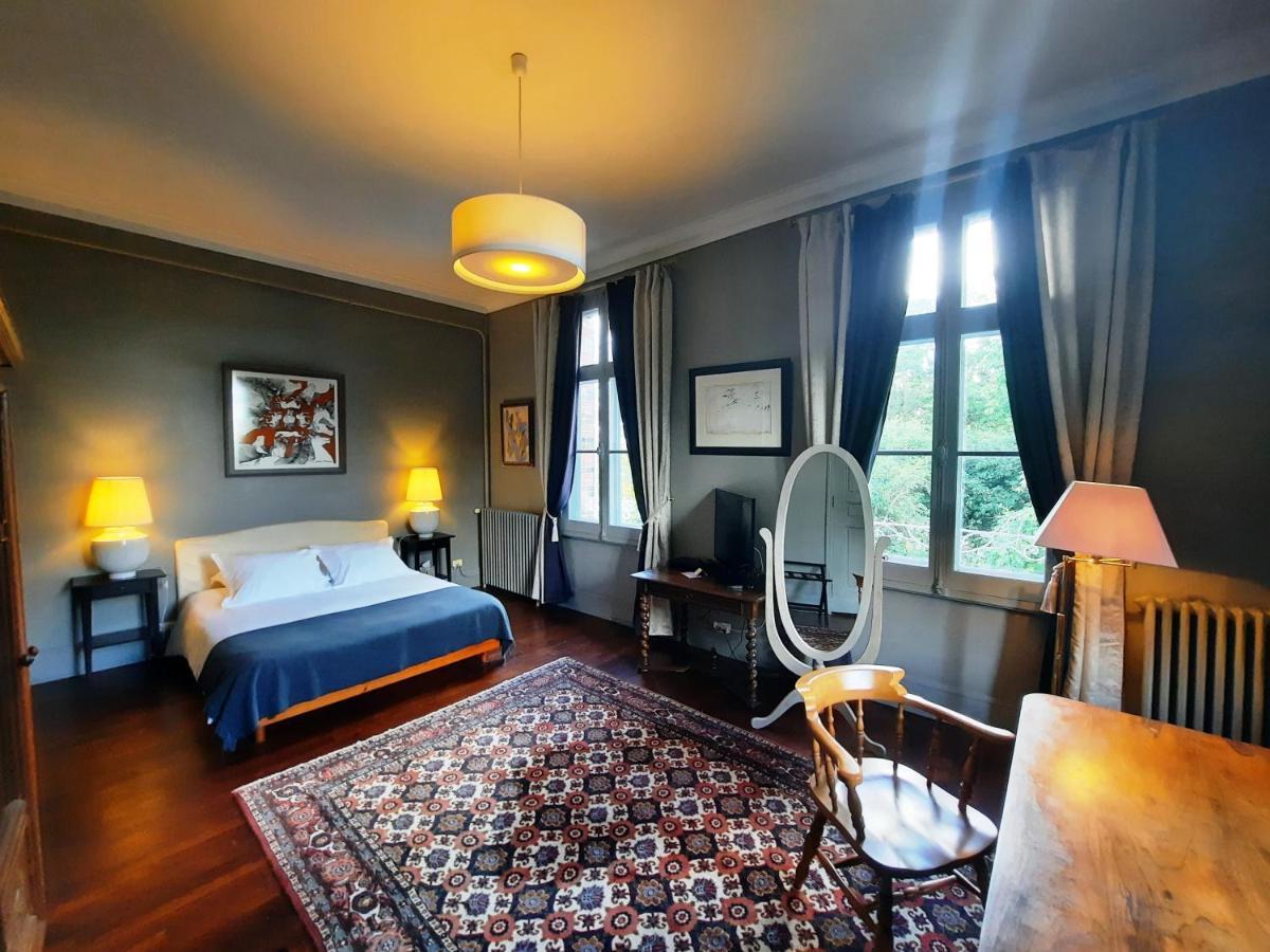 Manoir Des Tuileries Du Buisson *