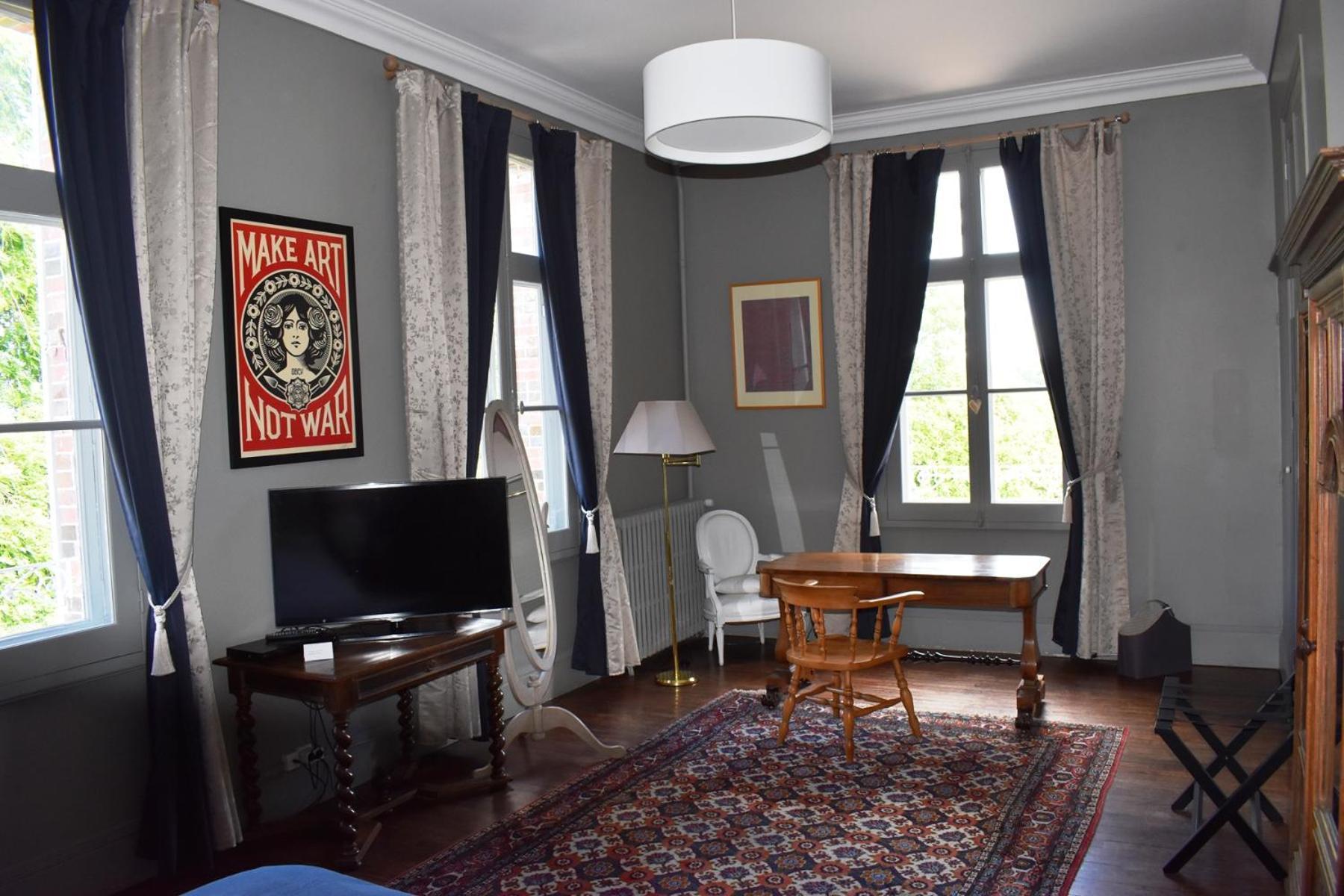 Manoir Des Tuileries Du Buisson *